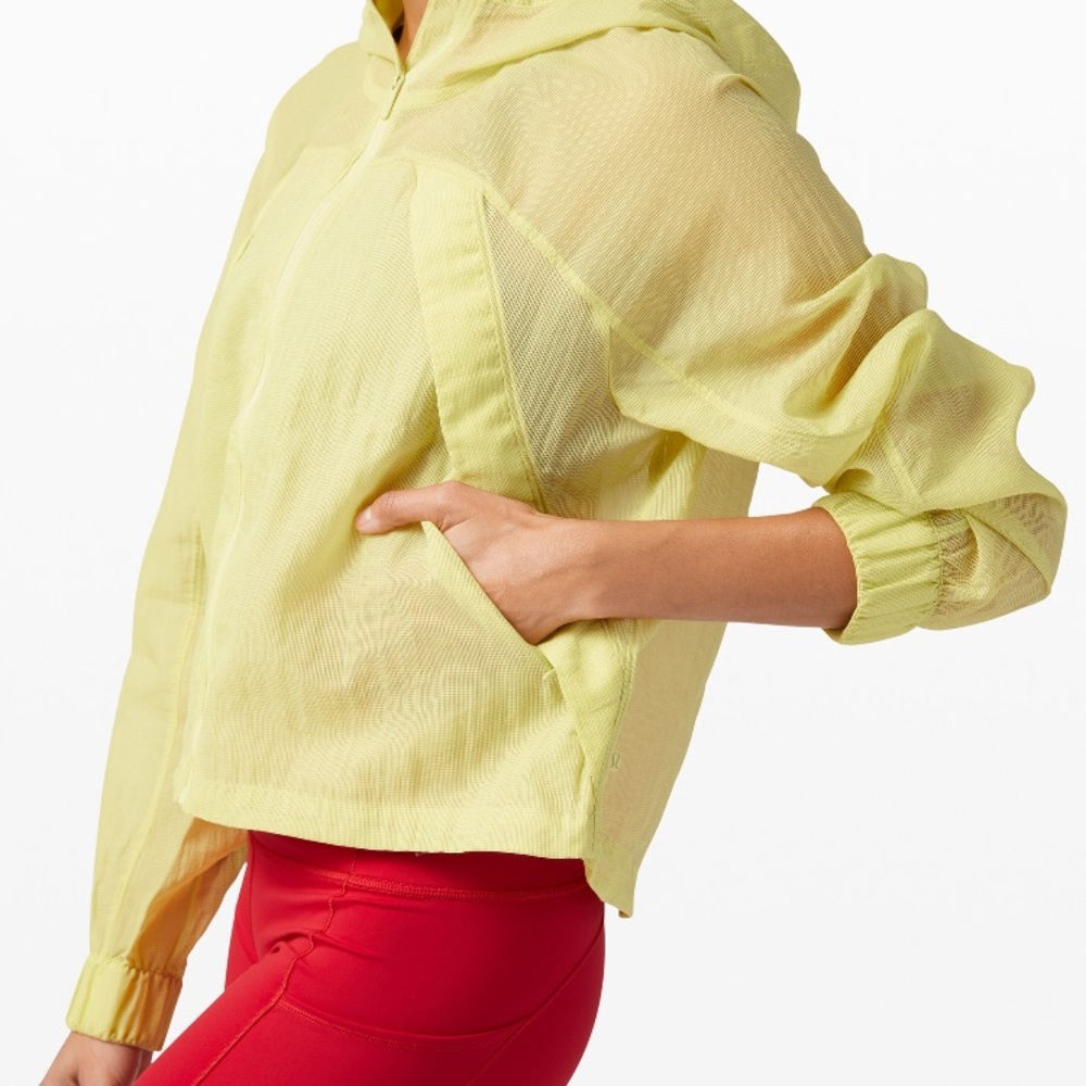 NWT Lululemon Clear Intention Crop Lemon Vibe